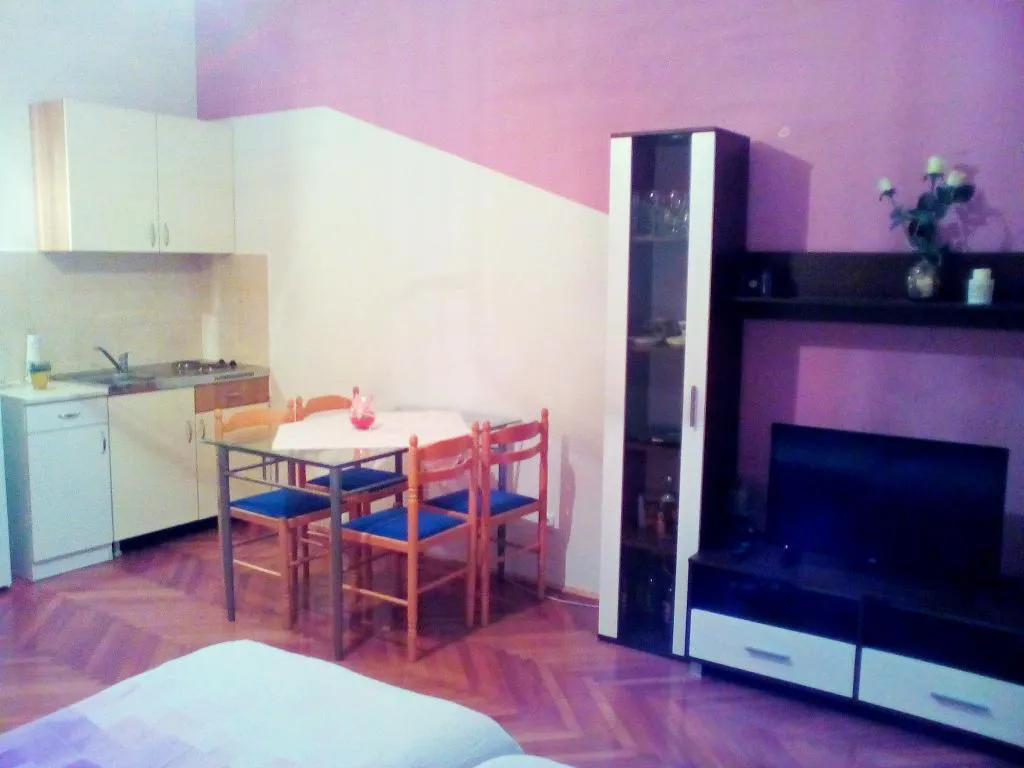 APARTMENT CAPACITY 4 Room, Apartments Jasenka, Split