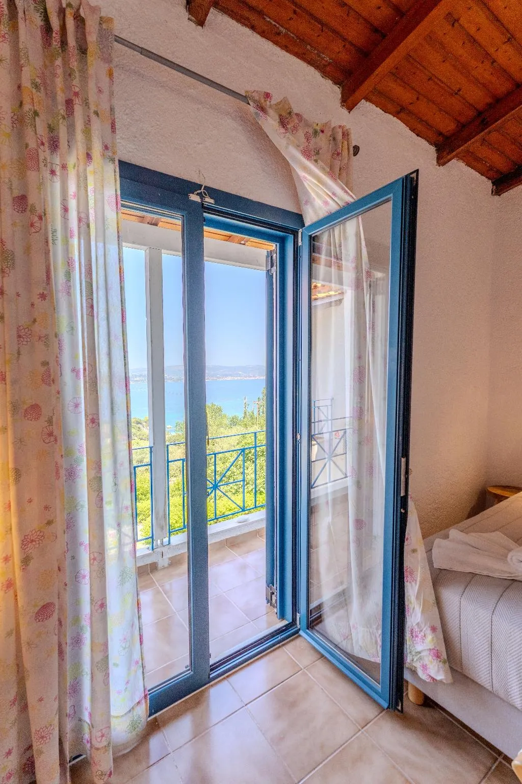 STUDIO SEA VIEW WITH BALCONY Room, Metaxatos Apartments, Kefallinia