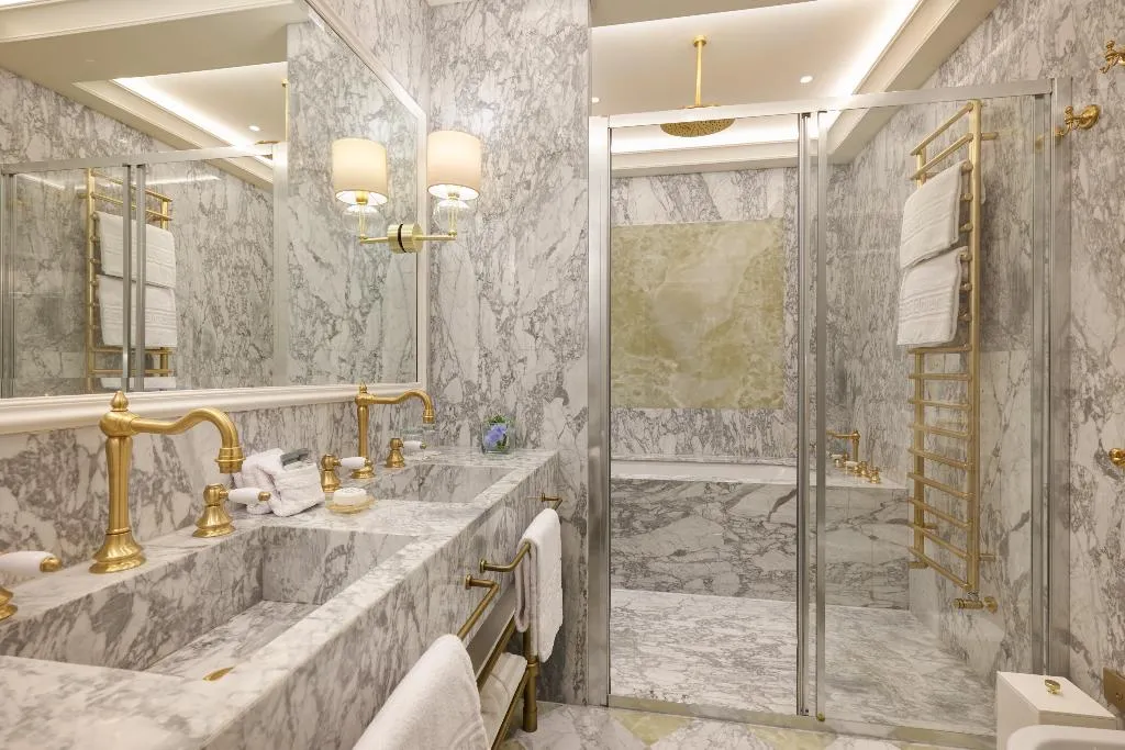 JUNIOR SUITE CANAL VIEW Room, Palazzo Giovanelli e Gran Canal, Venice