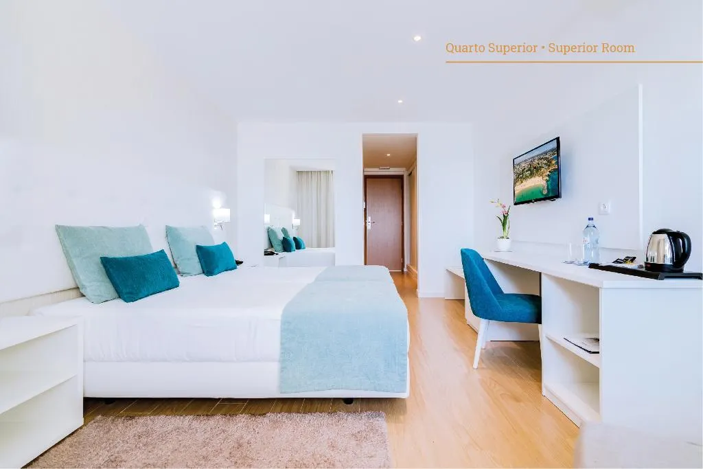 TRIPLE SUPERIOR Room, Auramar Beach Resort, Algarve