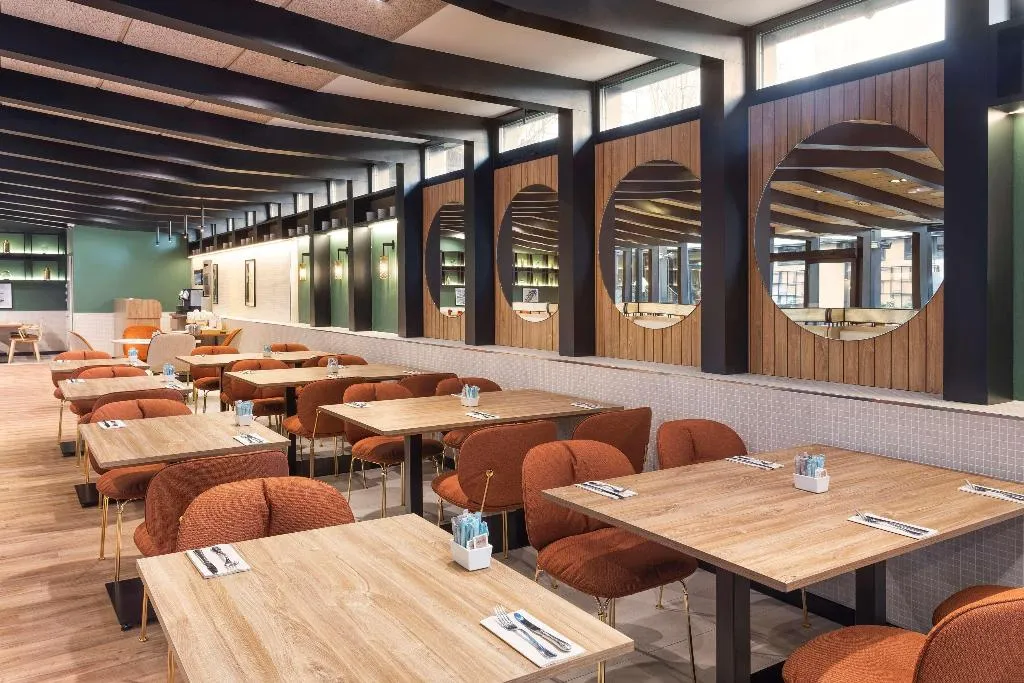 Restaurant, Melia Avenida America, Madrid