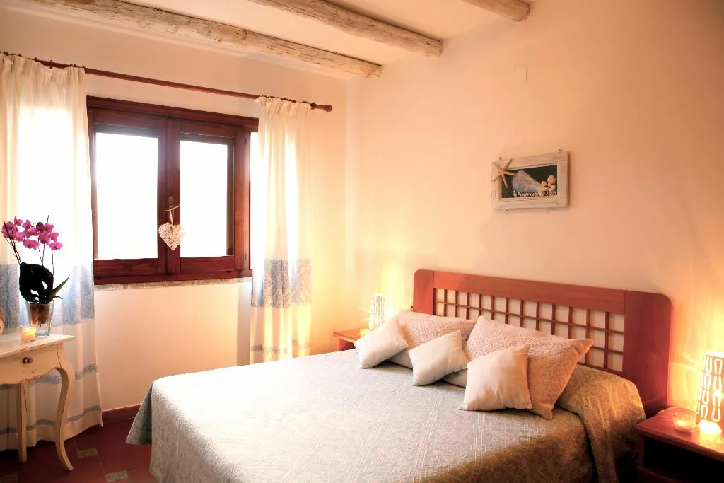 APARTMENT CAPACITY 4 Room, Villa Antonina, Olbia