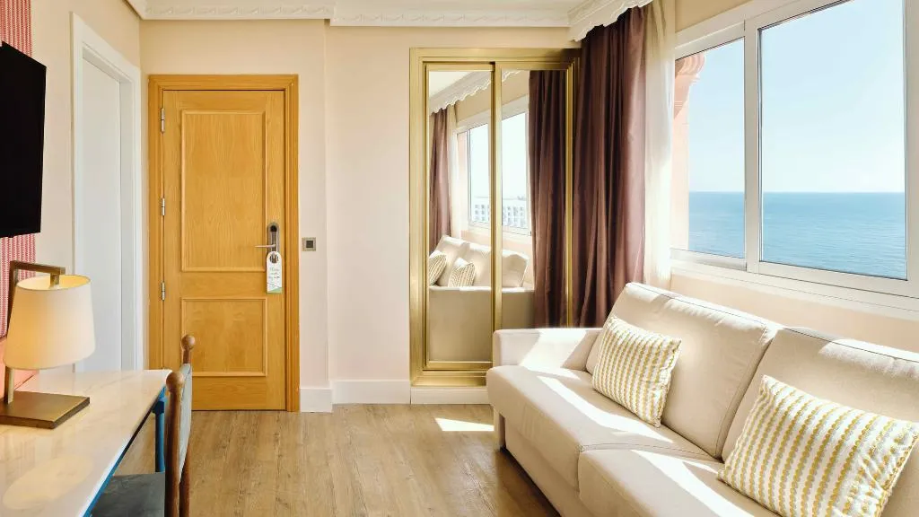 JUNIOR SUITE STANDARD Room, Hotel Fénix Torremolinos Adults Only Recommended, Costa Del Sol