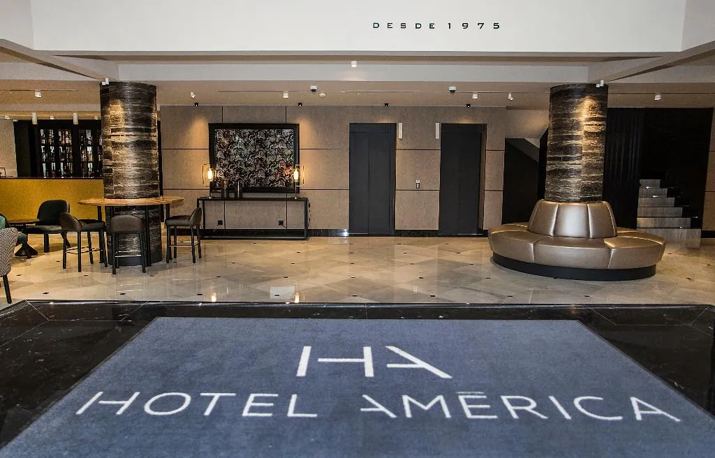 Lobby, America Sevilla, Seville