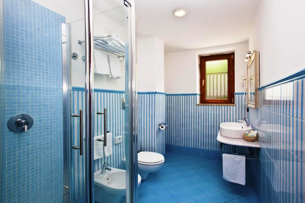 Room, Punta Campanella Resort & Spa, Naples