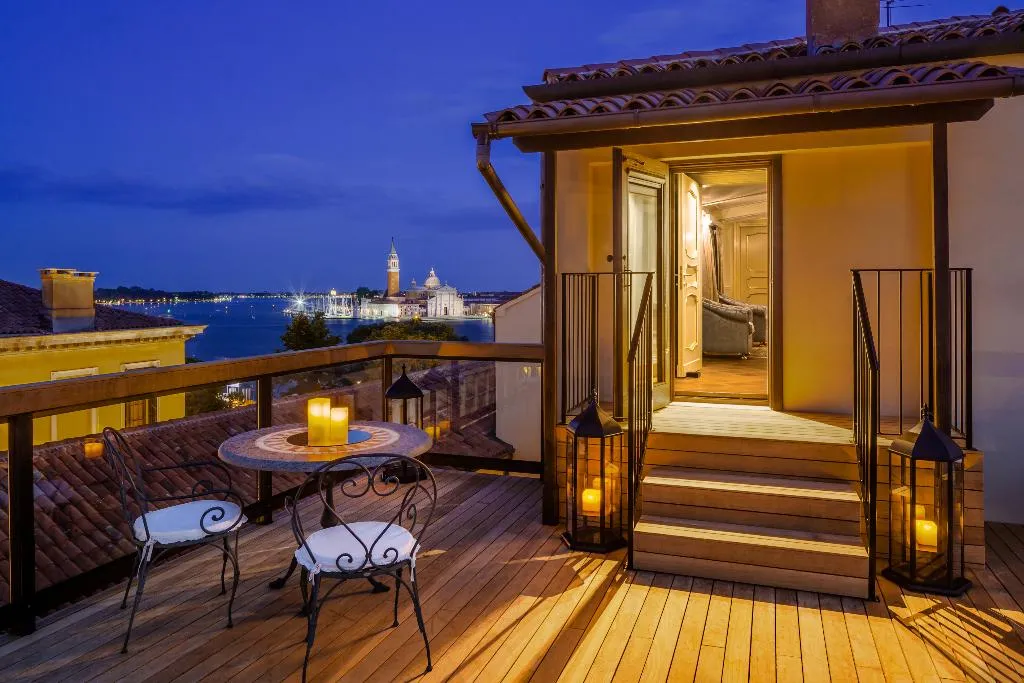 SUITE WITH TERRACE Room, Baglioni Hotel Luna, Venice