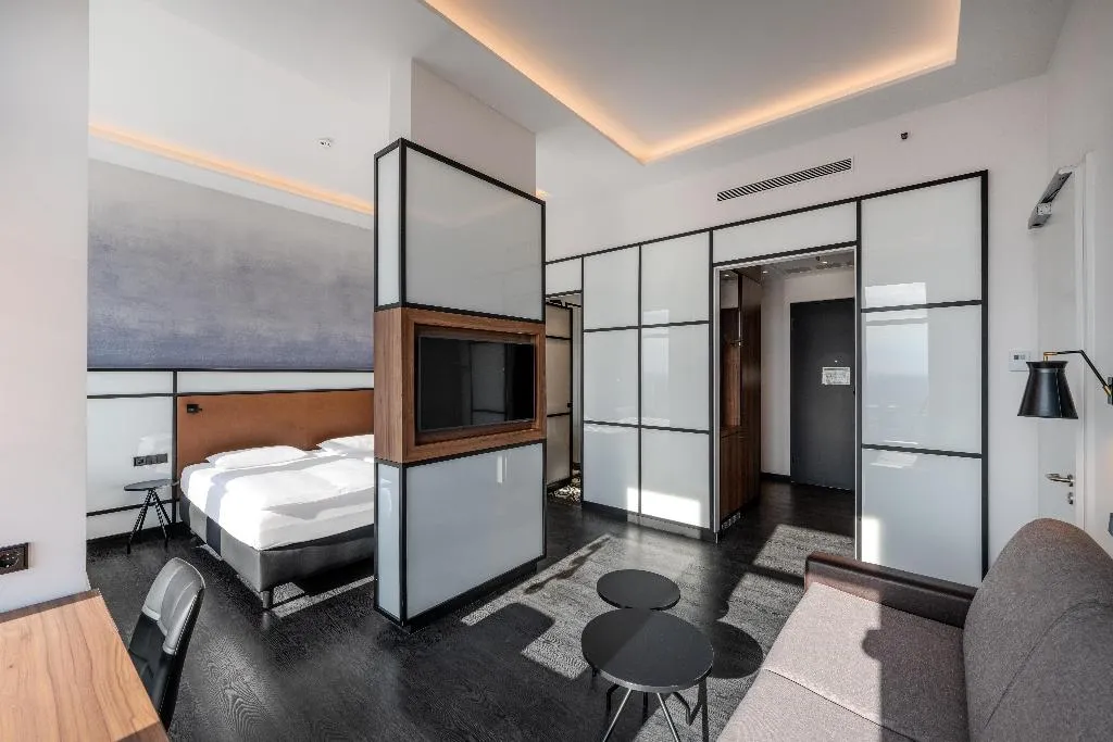 Room, Park Inn by Radisson Berlin Alexanderplatz, Berlin