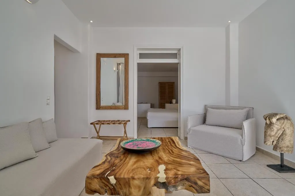 Room DELUXE CAPACITY 4 Room, Hippie Chic Mykonos, Mykonos