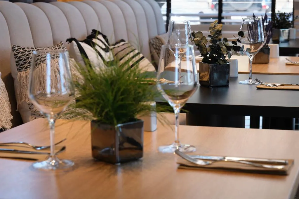 Restaurant, ESTIMAR Marina Farnals, Valencia