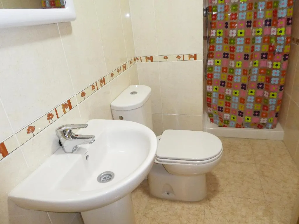 APARTMENT CAPACITY 6 TWO BEDROOMS Room, Apartamentos Tavernes Gandia 3000, Valencia