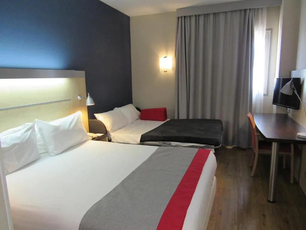 DOUBLE QUEEN SIZE BED Room, Holiday Inn Express Madrid Alcobendas, Madrid