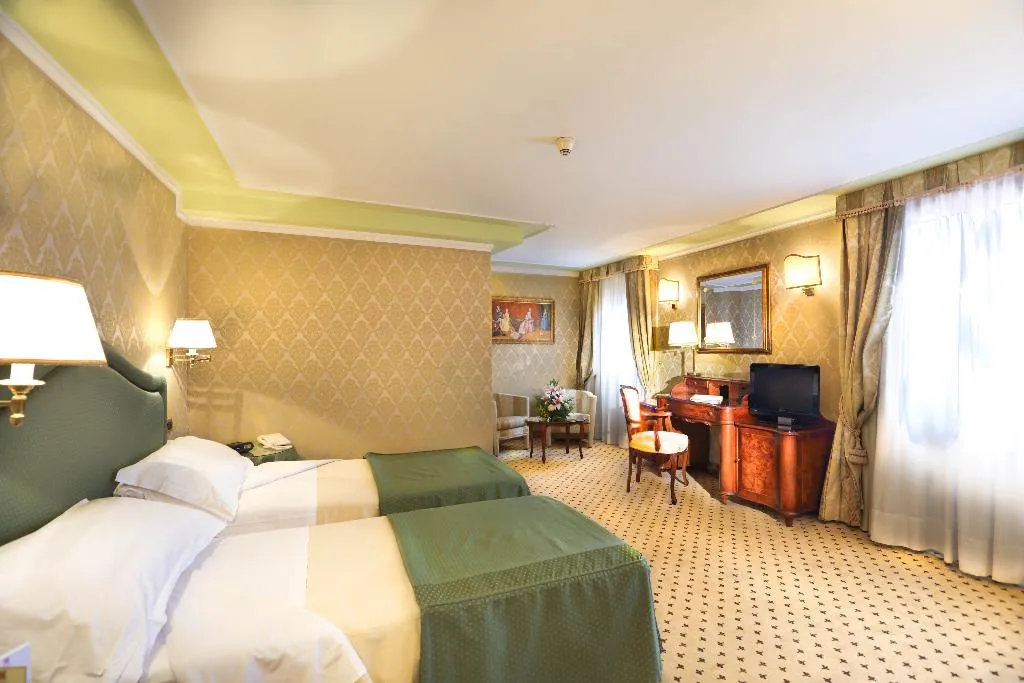 TRIPLE DELUXE Room, Colombina, Venice