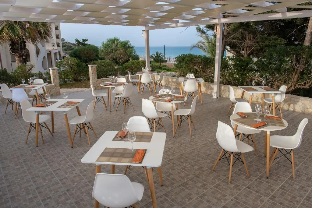 Restaurant, Hotel Club Eloro, Catania