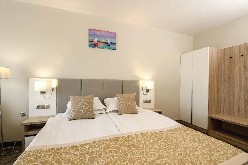 APARTMENT ONE BEDROOM ONE BATHROOM Room, Laguna Park Sunrise, Bourgas