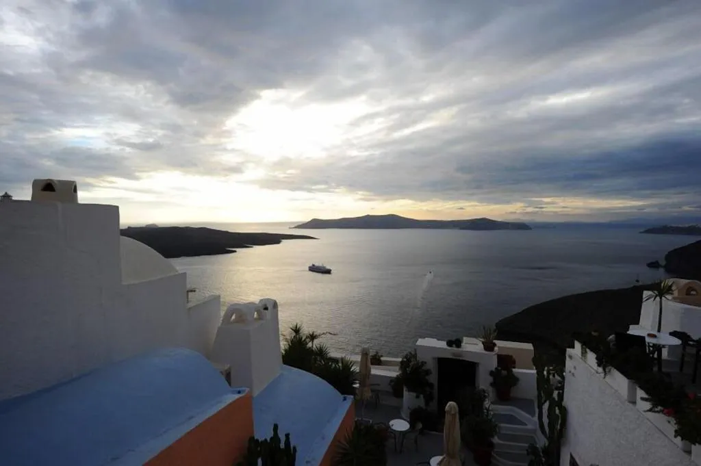 Sports and Entertainment, Kavalari Hotel, Santorini