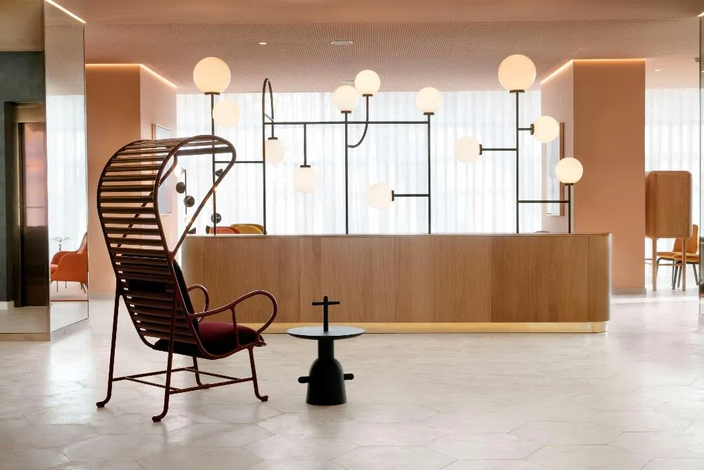 Lobby, Barceló Torre de Madrid, Madrid