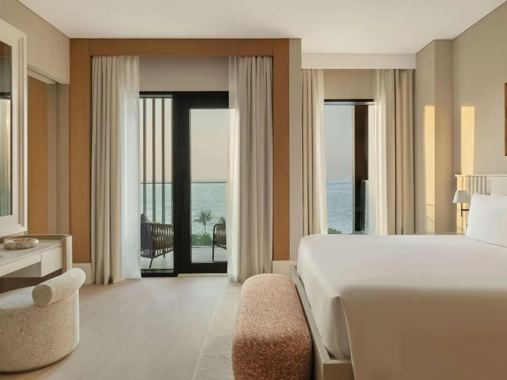 SUITE SEA VIEW KING BED Room, Delano Dubai, Dubai