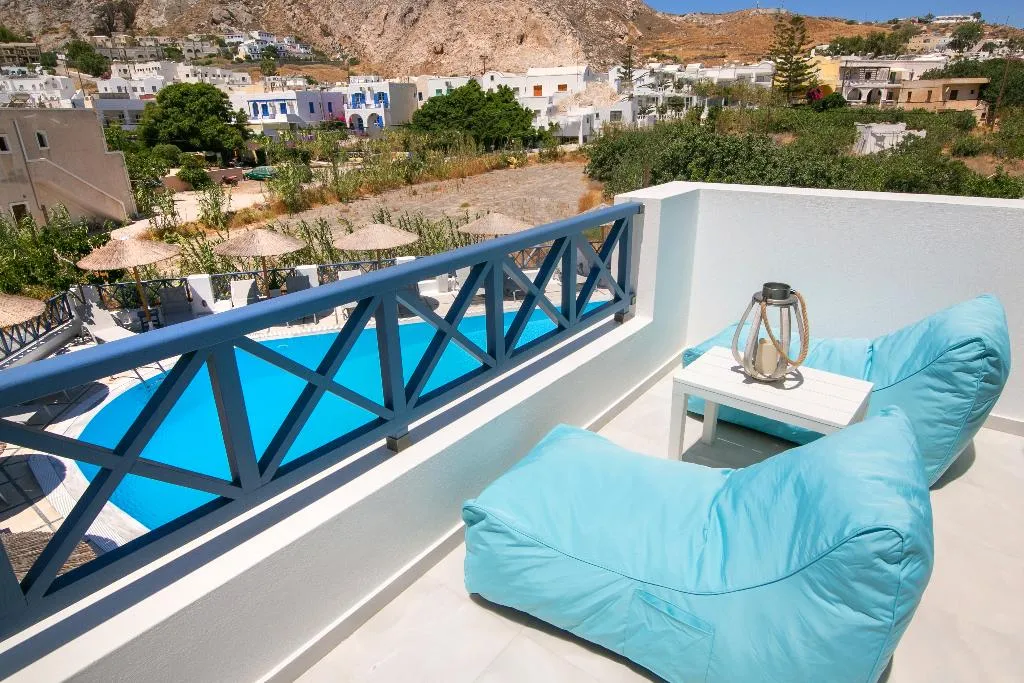 JUNIOR SUITE POOL VIEW Room, Sunshine, Santorini