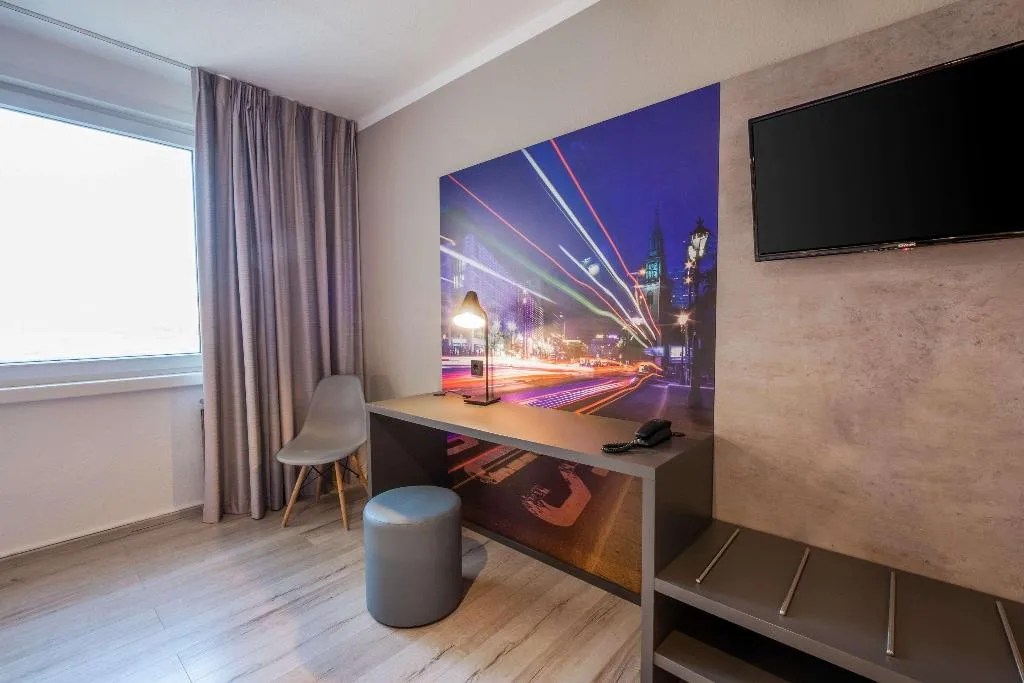 Room, Hotel Berlin Lichtenberg, Berlin