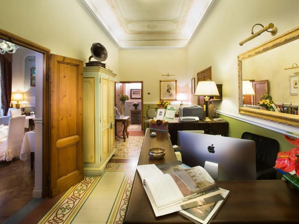 Lobby, Il Marzocco, Florence