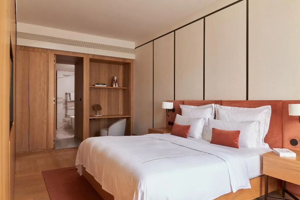 SUITE DELUXE ONE BED Room, The Julius Prague, Prague