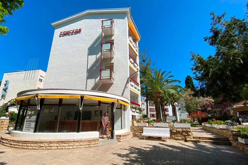 Lobby, Corcega, Costa Dorada