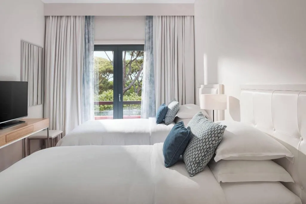 Room PREMIUM GARDEN VIEW Room, Sheraton Cascais, Lisbon