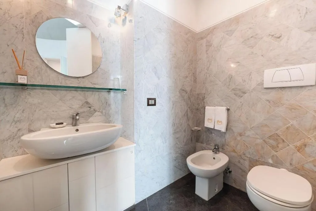 SUITE SEA VIEW KING BED Room, Villa Magia, Naples