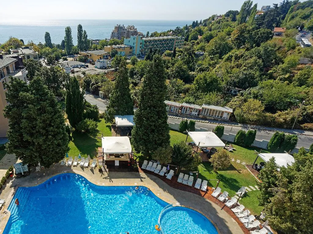 Pool, Detelina, Varna