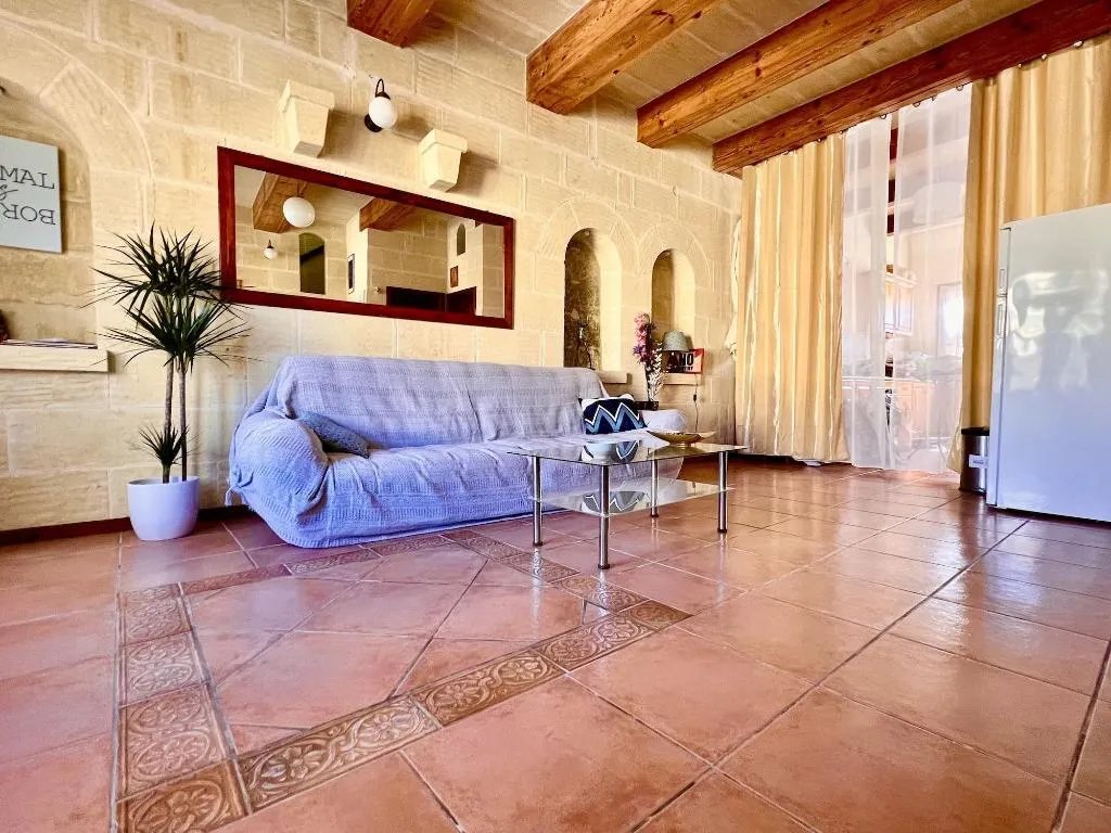 Lobby, Grotto's Paradise B&B, Gozo