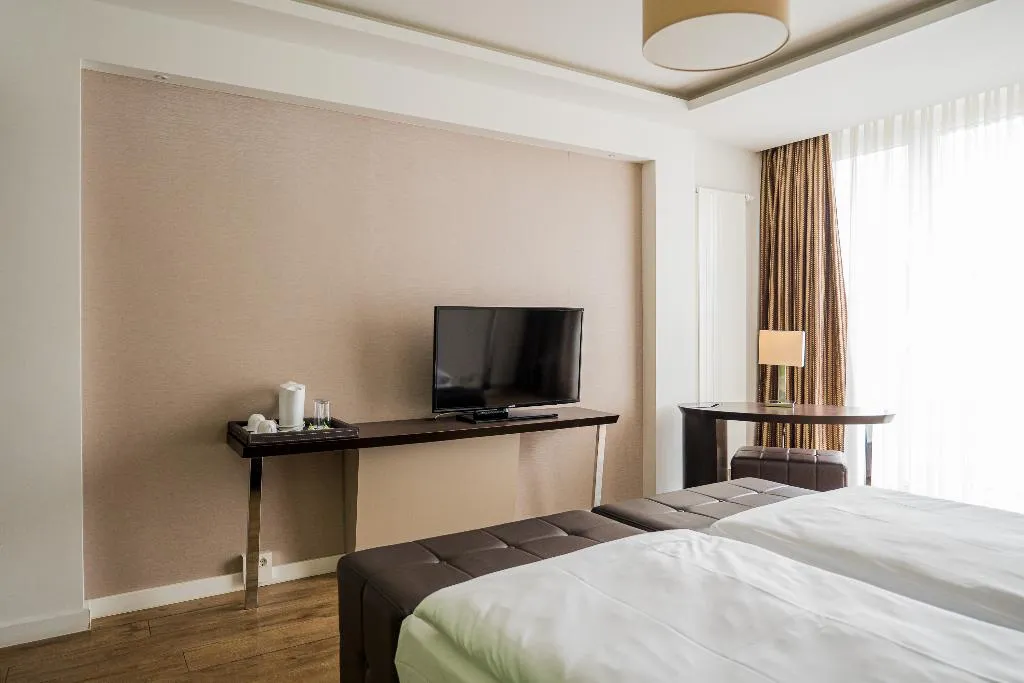 Double or Twin DELUXE Room, Homaris West Side - Self-Check In, Berlin