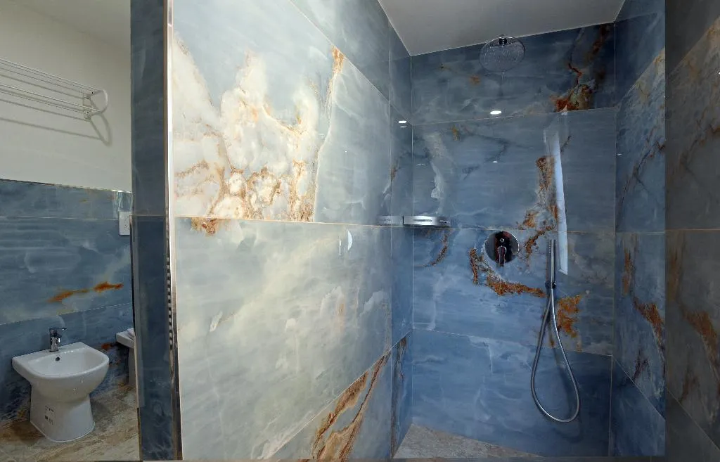 DOUBLE DELUXE ONE BED Room, Guest House Ventisei Scalini A Trastevere, Rome
