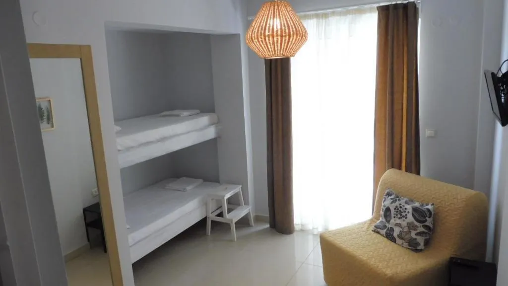 QUADRUPLE CLASSIC Room, Klio Apartments And Studios, Thessaloniki