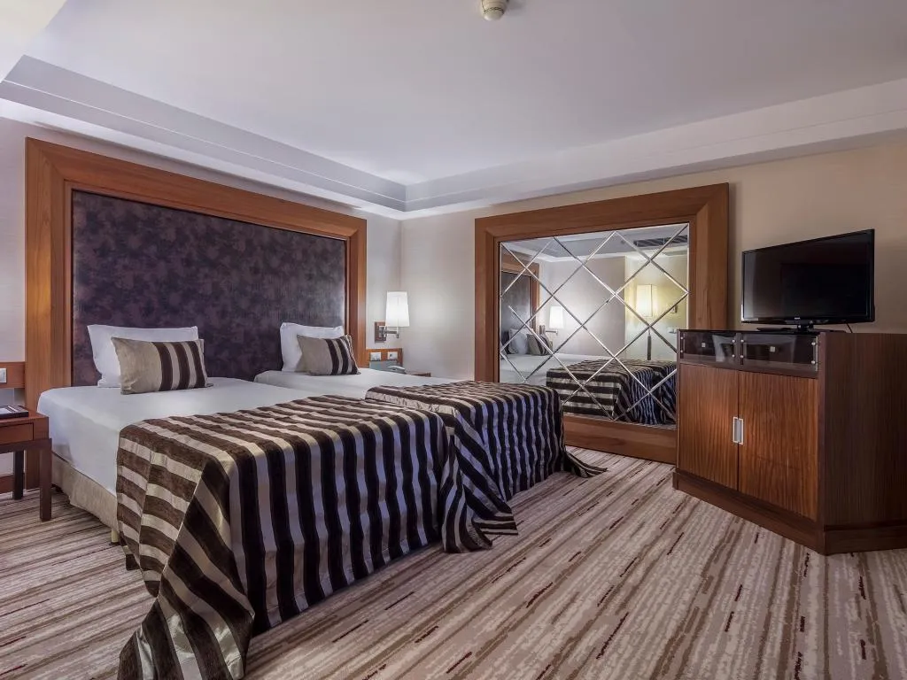 TWIN WITHOUT BALCONY Room, Rixos Sungate Land of Legend Theme Park FreeAcces, Antalya