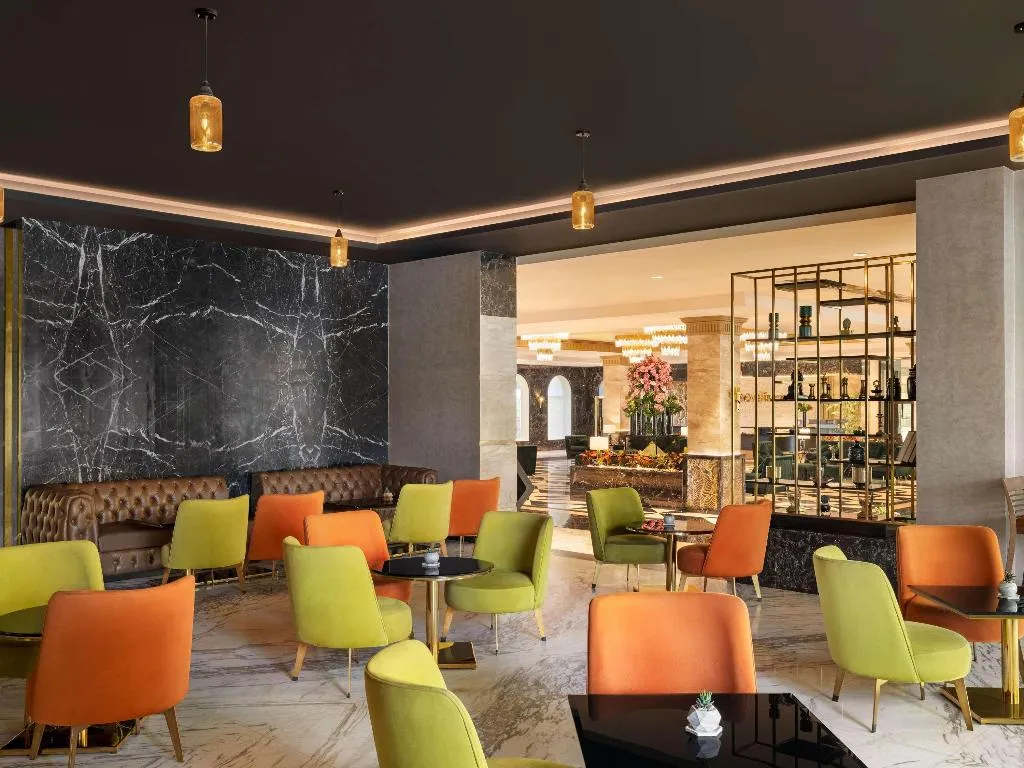 Bar, Movenpick Cairo Media City, Cairo