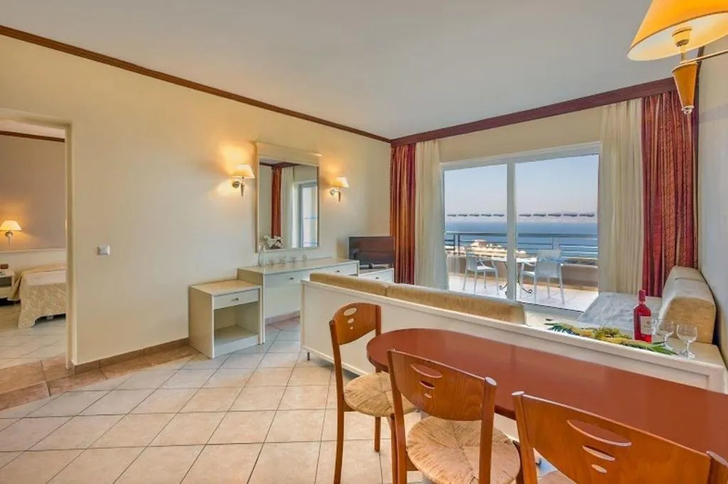 FAMILY ROOM SEA VIEW Room, Kipriotis Aqualand, Kos