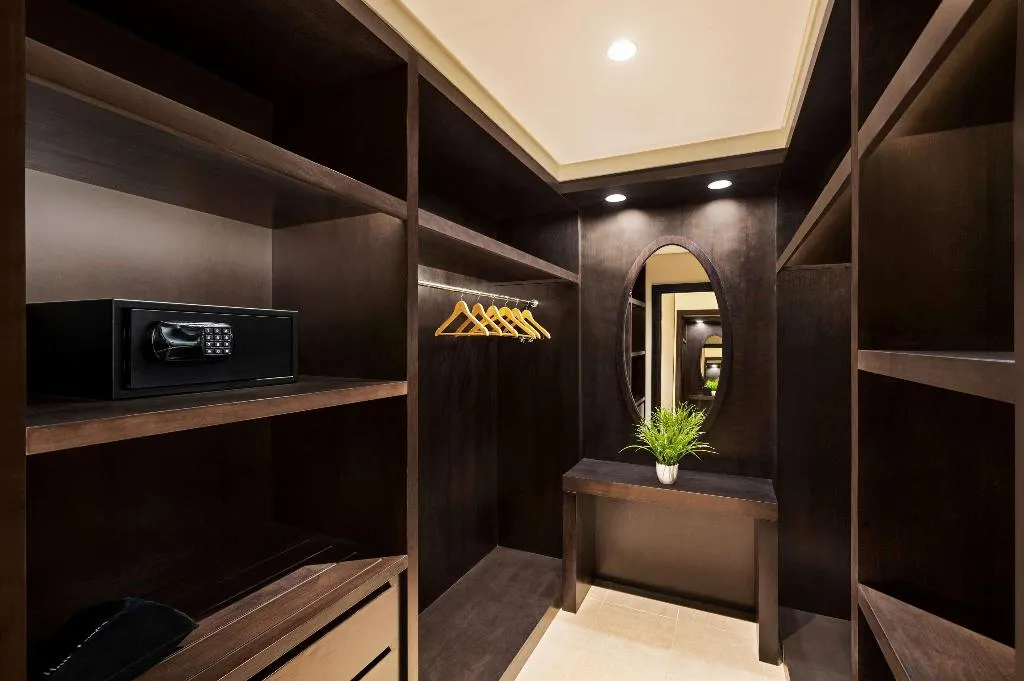 Room, Wyndham Residences The Palm, Dubai