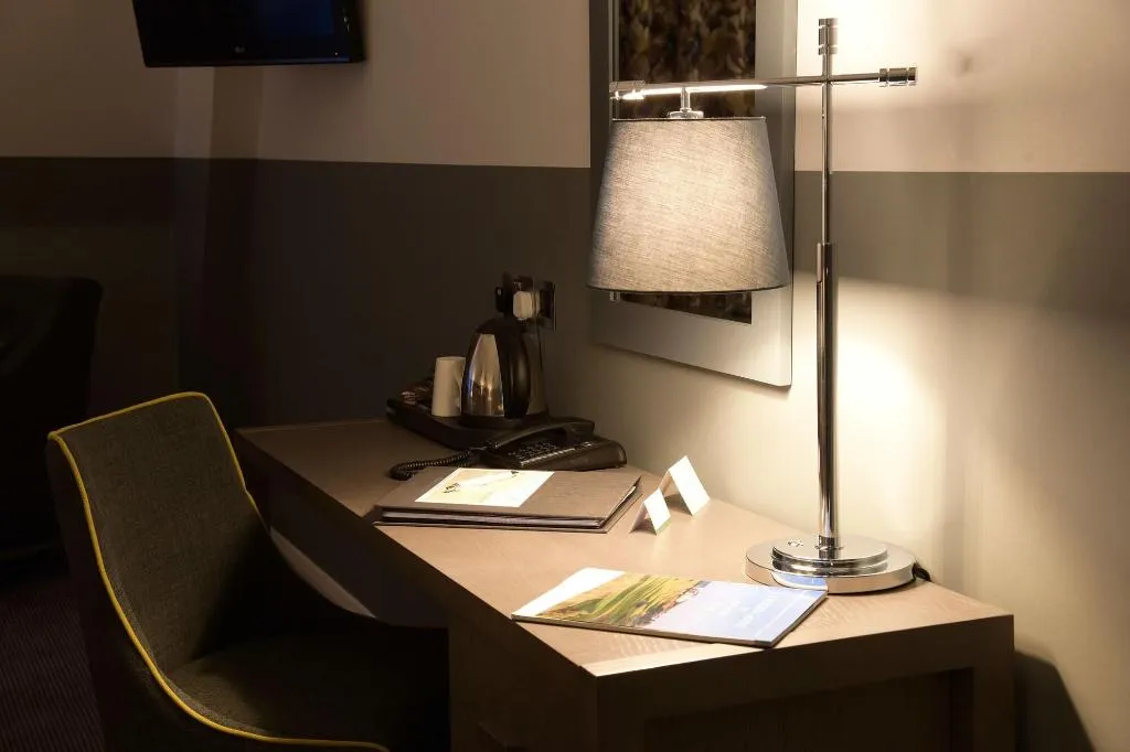 Room, Carrigaline Court, Cork