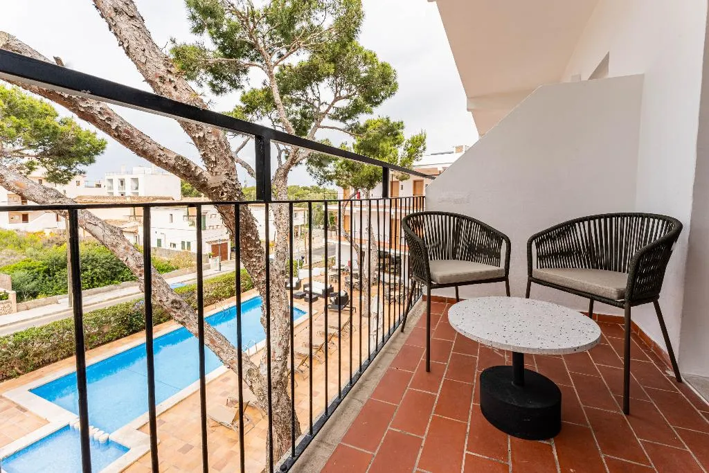 Double or Twin POOL VIEW Room, Hotel Santanyi Port, Majorca