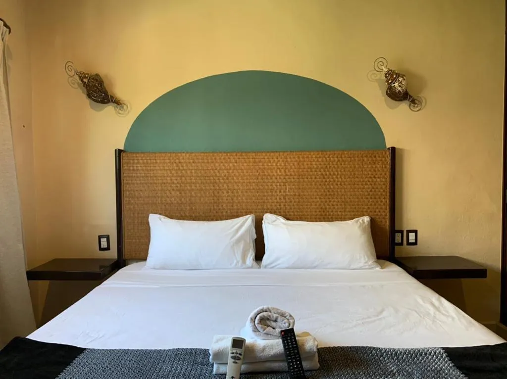 DOUBLE WITH BALCONY Room, Villas El Jardin, Cancun Area