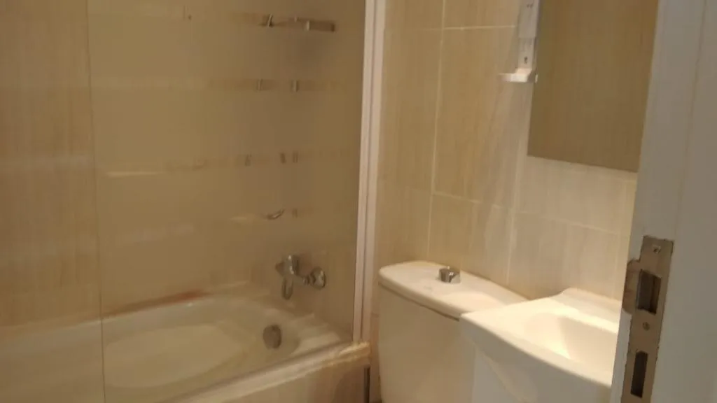 APARTMENT TWO BEDROOMS Room, Smartr Madrid Gran Via 47, Madrid
