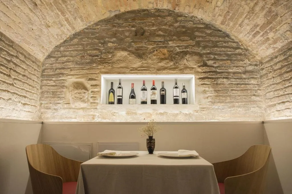 Restaurant, Hotel Oleum Parking Gratuito Reserva Previa, Andalucia