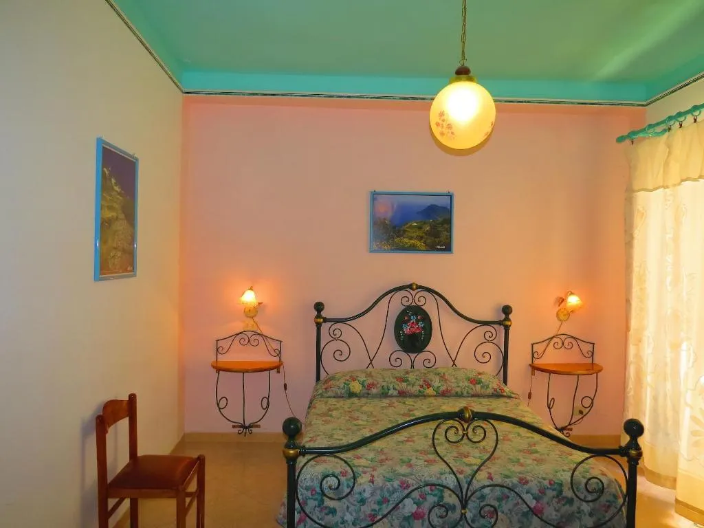 Room, Casa Vittorio, Catania