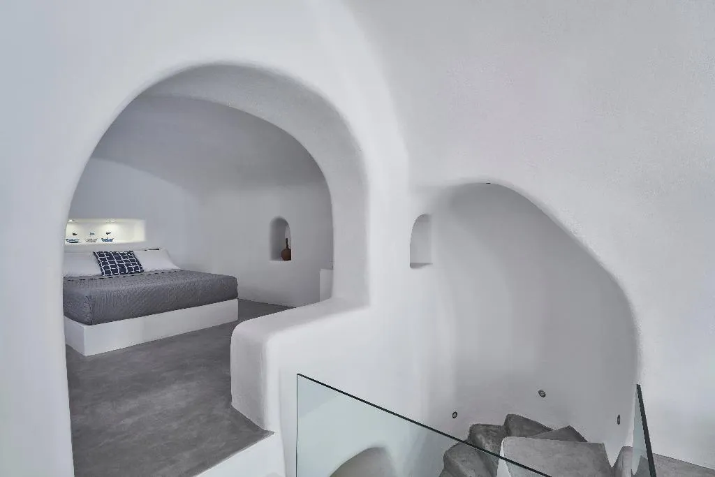 SUITE GRAND Room, Fava Eco Suites, Santorini