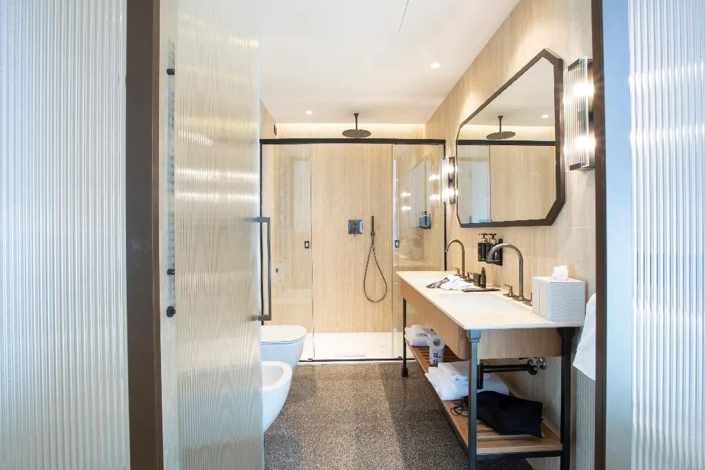 SUITE CAPACITY 3 Room, Circle6 Rome, Rome