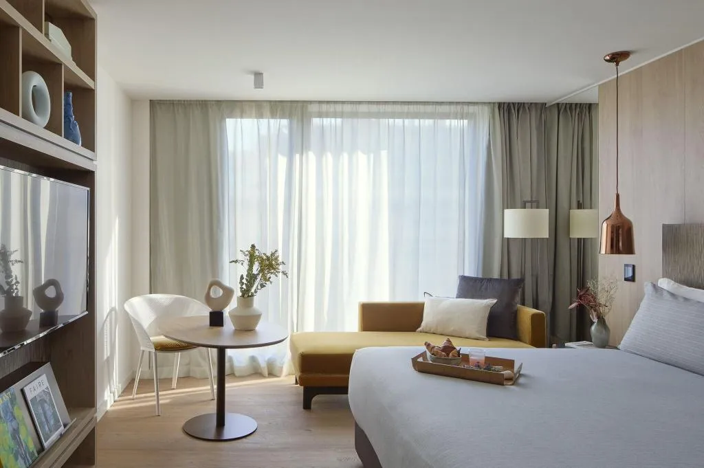 Room, ME Barcelona, Barcelona