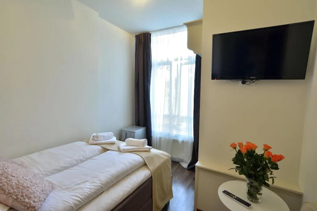 Room, Hotel La Belle Vue, Amsterdam