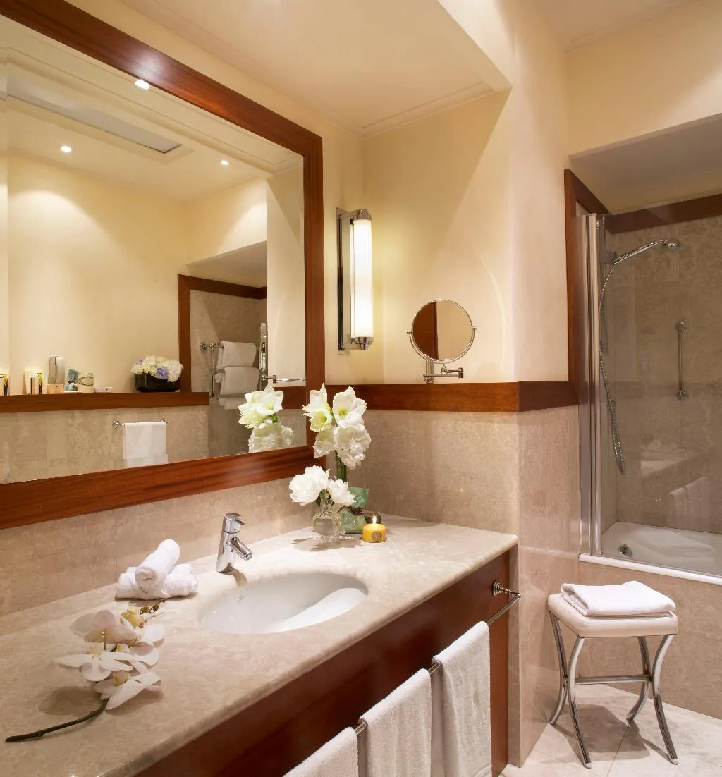 FAMILY ROOM CONNECTING ROOM Room, Starhotels Terminus, Naples