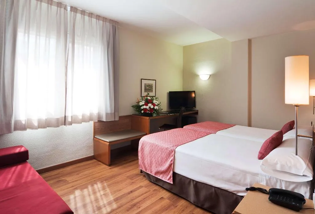 Room, Catalonia Hispalis, Seville