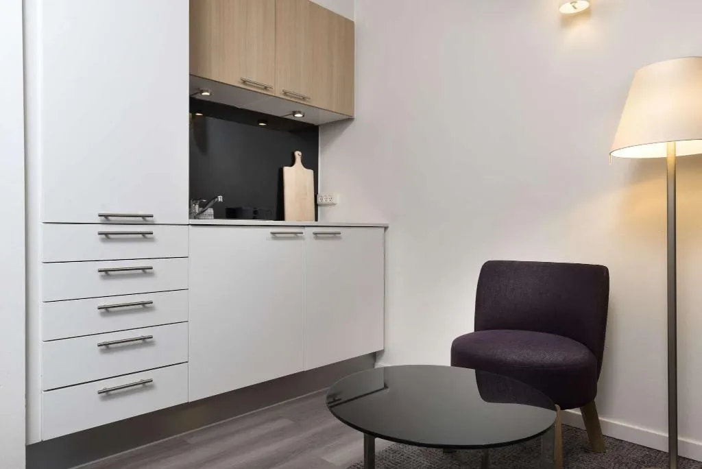 STUDIO QUEEN SIZE BED Room, Adina Apartment Hotel Copenhagen, Copenhagen